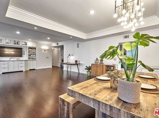 125 N Gale Dr APT 102, Beverly Hills, CA 90211