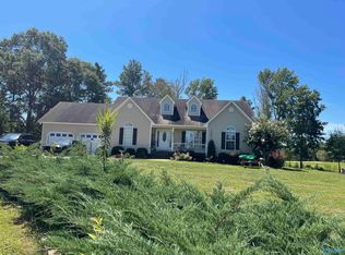 258 Old Glory Ln, Albertville, AL 35950