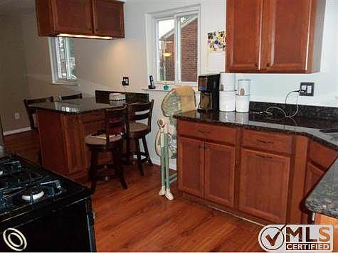 Amazing Kitchen.JPG