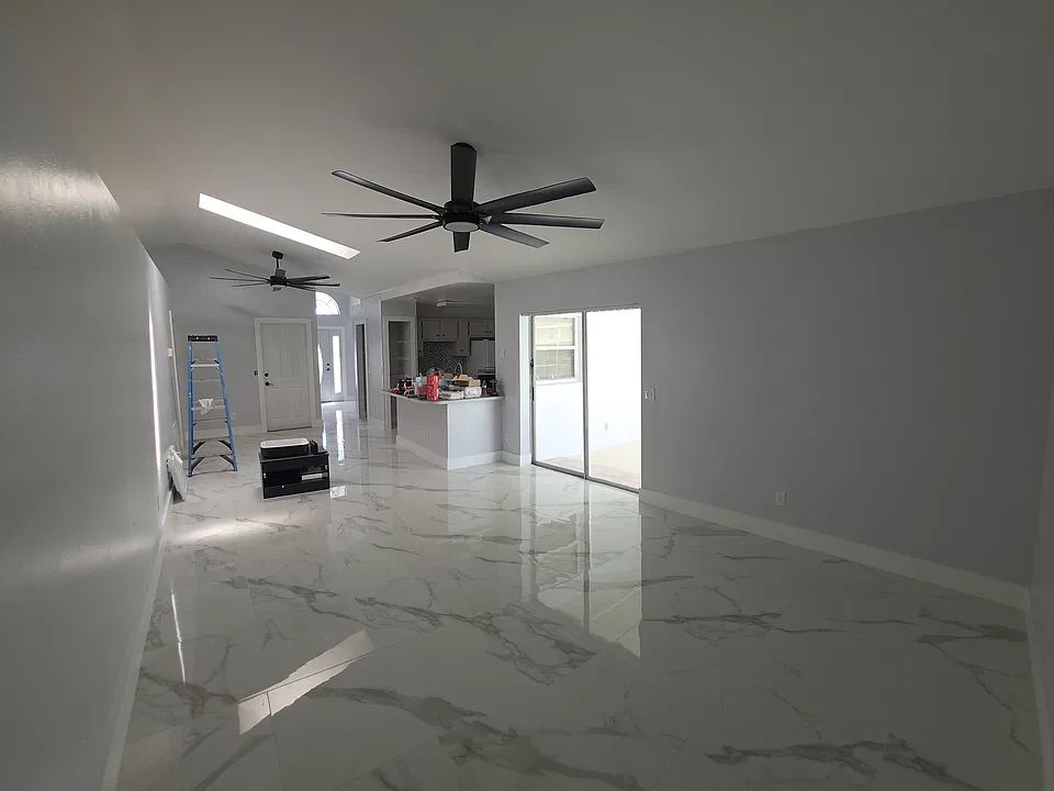 141 SE 45th St