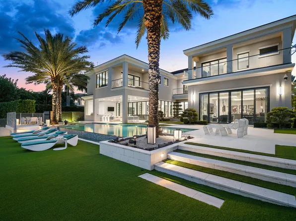 290 S Maya Palm Drive, Boca Raton, FL 33432