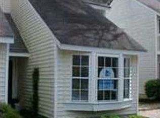 12 Townpark Ln APT D, Charleston, SC 29412