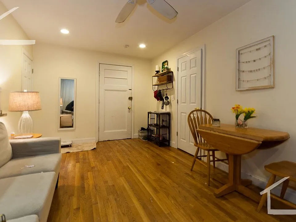 56 Egmont St #5