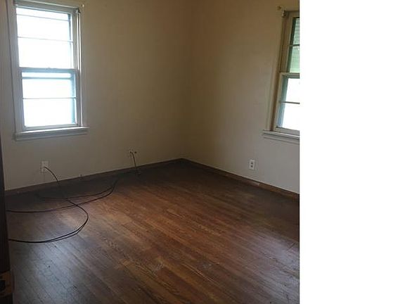 4th image of 2409 E 24th St
