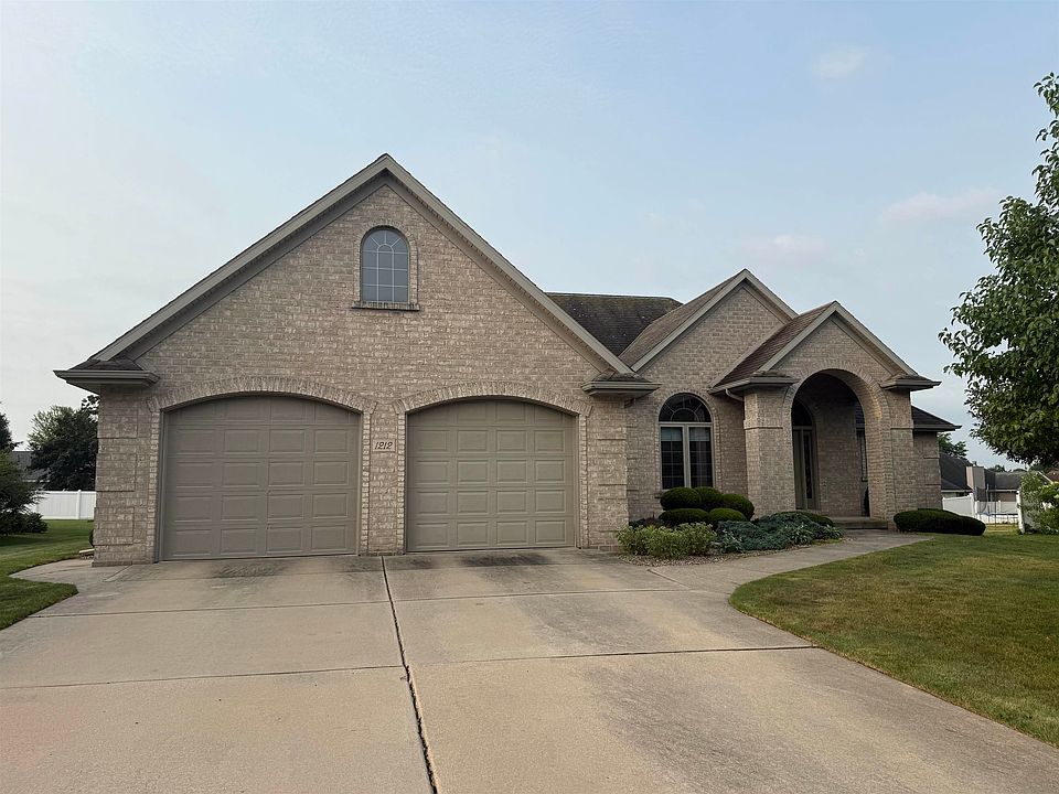 1st image of 1212 Birch Hill Ln