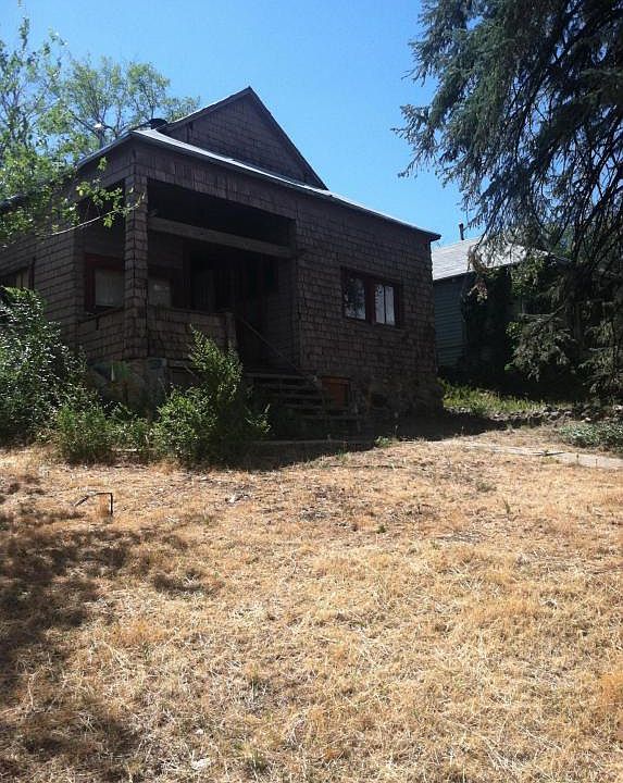 1st image of 611 S Montezuma St
