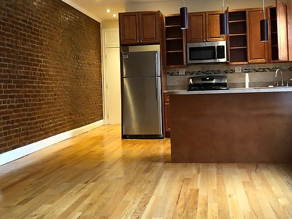 4th image of 3015 Fort Hamilton Pkwy APT 3F