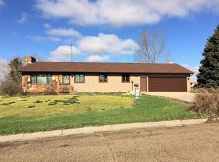 895 2nd Ave NW, Beach, ND 58621