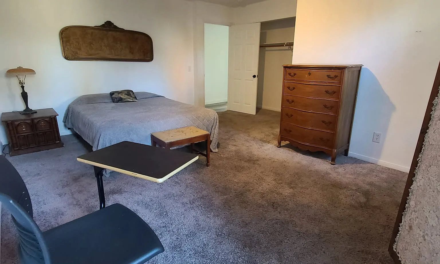 6 bed, 2635 sqft, $1,000 — Photo 3