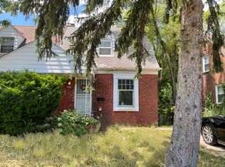 18711 Moross Rd, Grosse Pointe, MI 48224