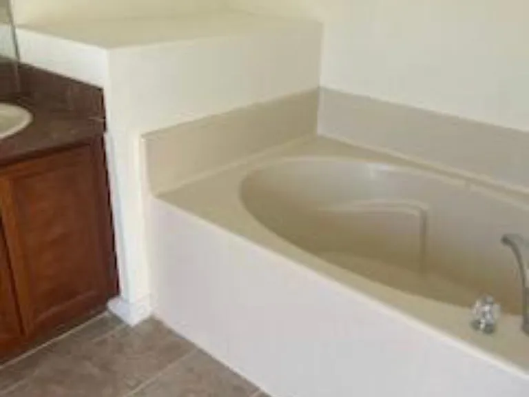 1209 Apopka Pl — Photo 2