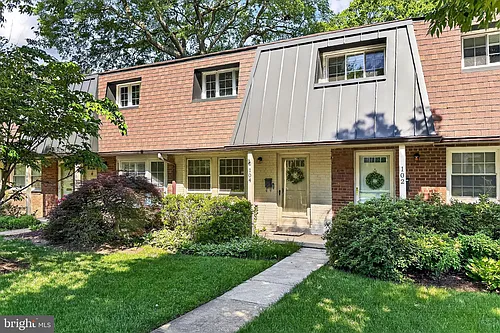 104 W Annandale Rd #318 Photo 1
