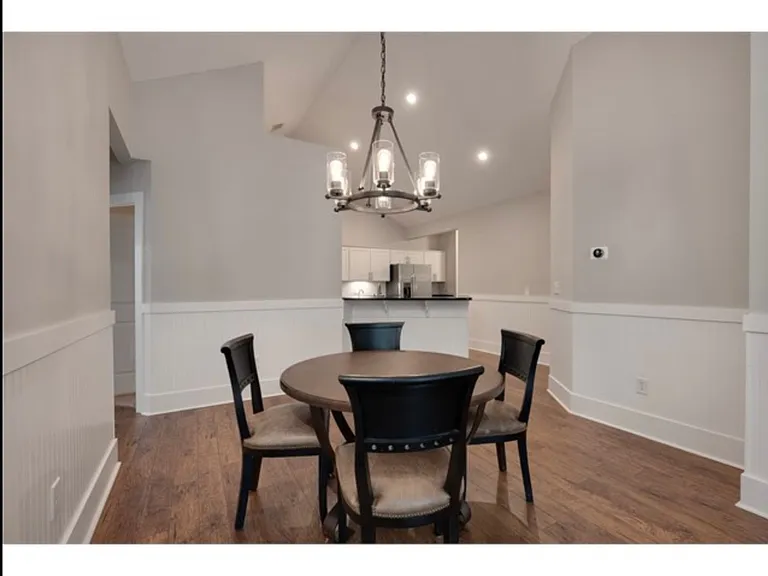 109 Edgewood Ct — Photo 6