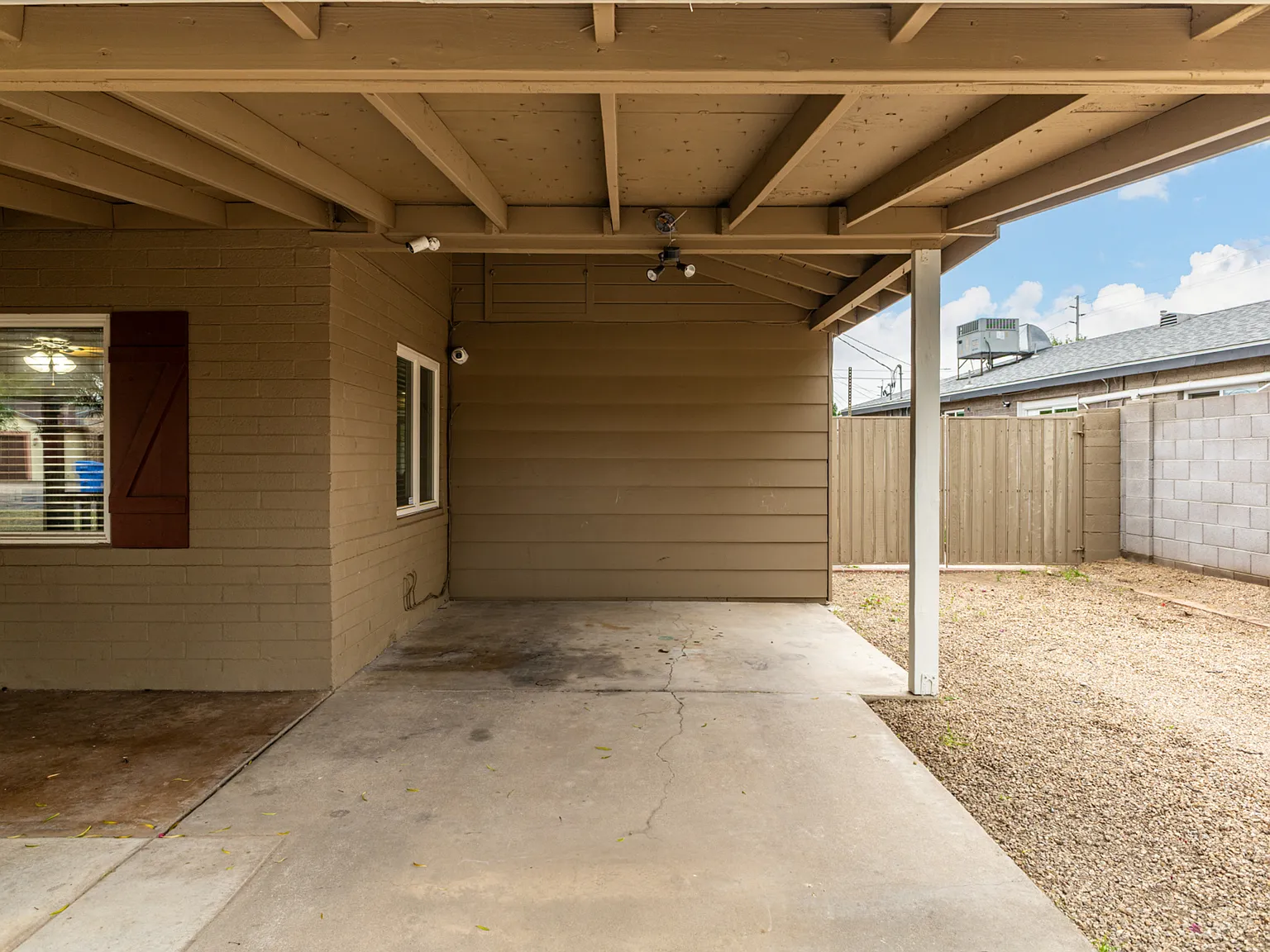 3 bed, 2.5 bath, 1431 sqft, $2,550 — Photo 4