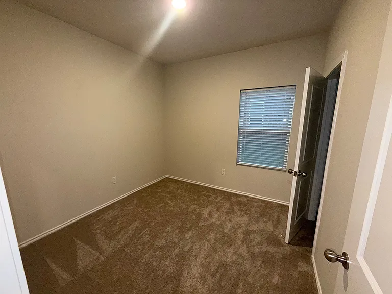 3110 Mesa Dr — Photo 7