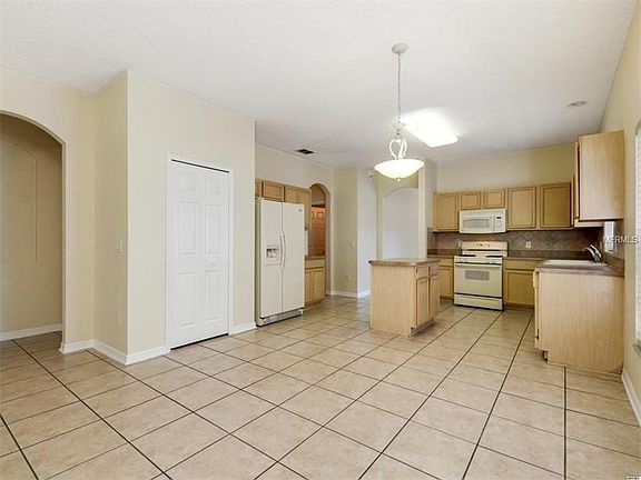 4th image of 1764 Anna Catherine Dr