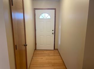 1627 E Woodgate St, Springfield, MO 65804