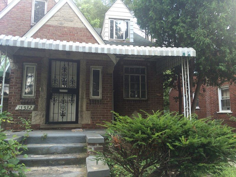 2nd image of 13532 Mansfield St