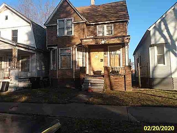 3703 Farnsworth