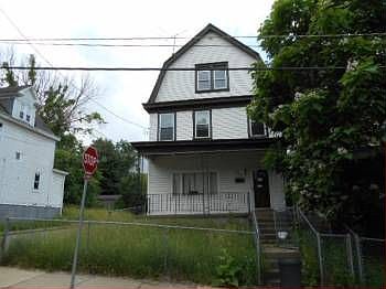 3rd image of 501 Fairywood St