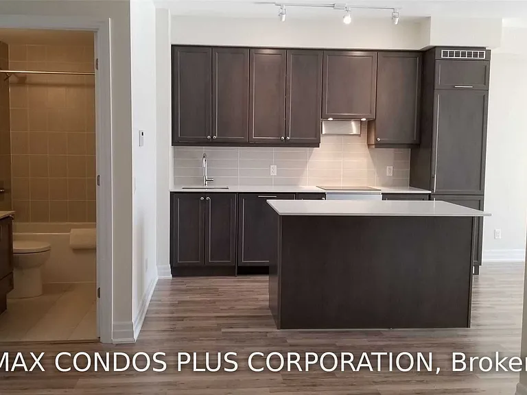 9075 Jane St #1607 — Photo 7