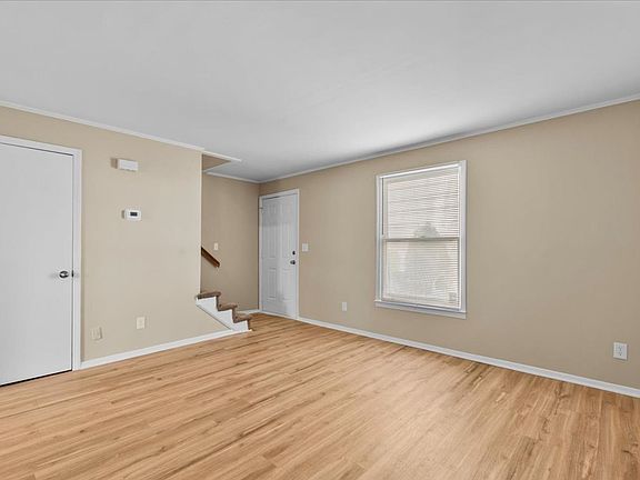 5th image of 1626 Spring Garden St
