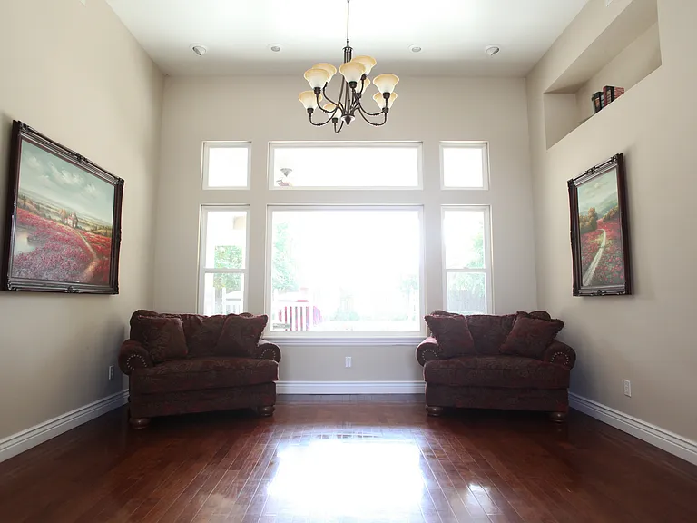 11601 Palm Ave — Photo 13