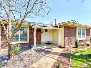 654 Towerwood Dr, Ballwin, MO