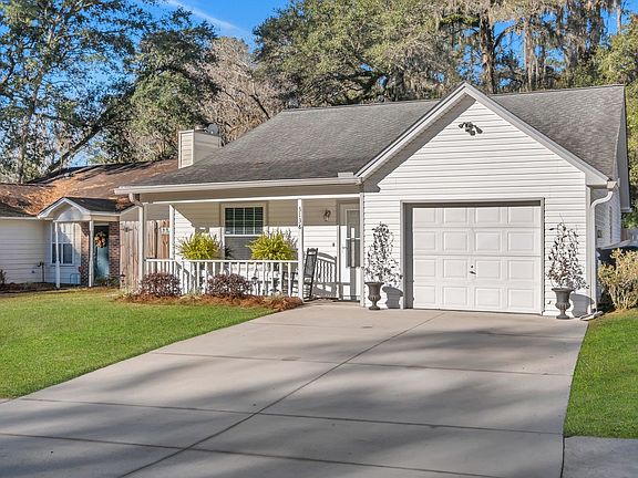 2nd image of 3138 Huttersfield Cir