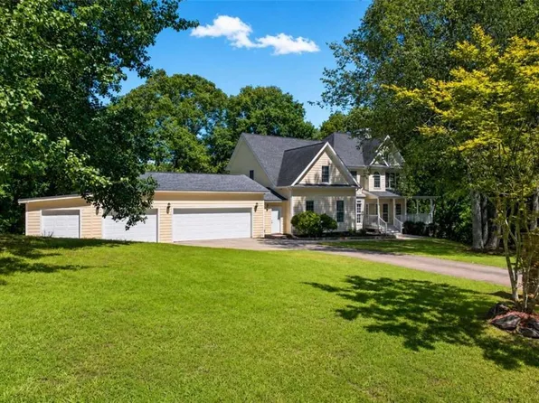 6005 Antler Dr, Gainesville, GA 30506