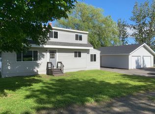 37 Hillcrest Ave, Caribou, ME 04736