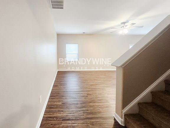 3rd image of 9531 Weikert Rd