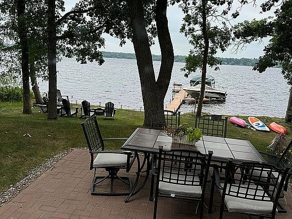 3rd image of 2733 Chippewa Shores Rd
