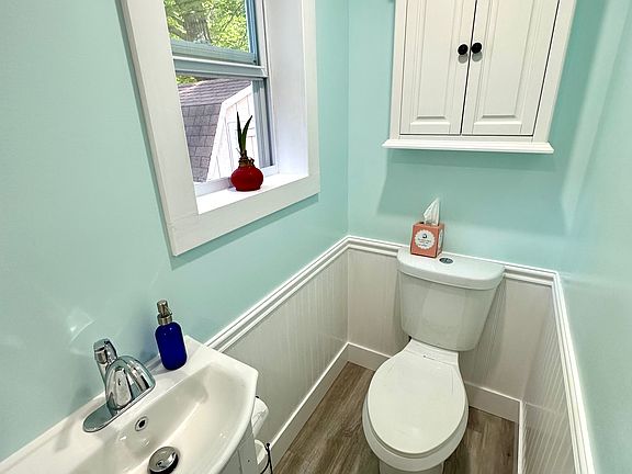 5th image of 6 Shelby Ln #1