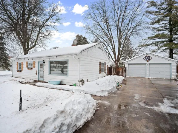 W160N9894 Colonial DRIVE, Germantown, WI 53022