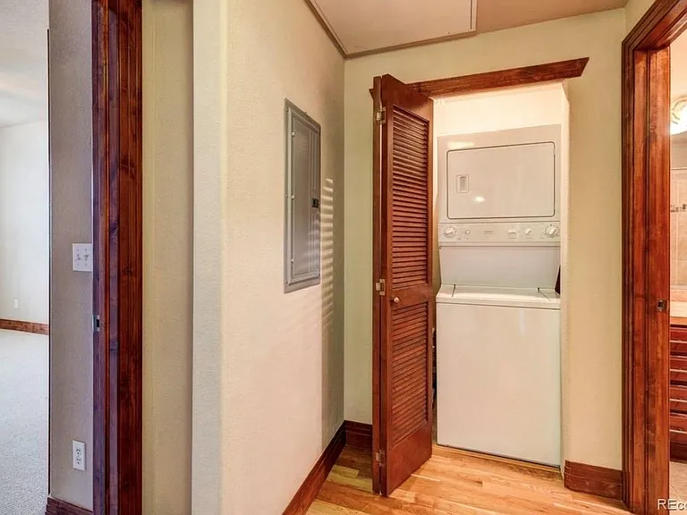 9079 E Panorama Cir #204 — Photo 21
