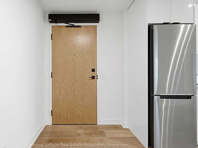 33 Erie Ave #1704 — Photo 6