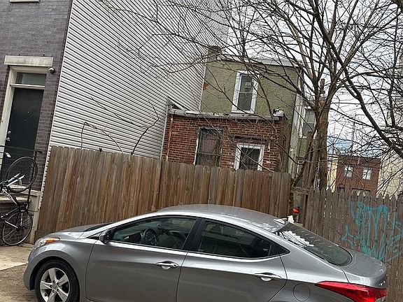 2nd image of 2639 Annin St