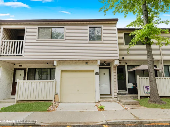 110 Surfside Plz #88, Staten Island, NY 10307