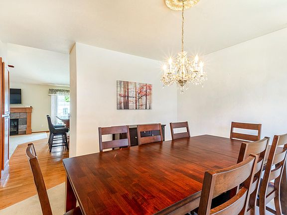 4th image of 660 S Majestic View Dr