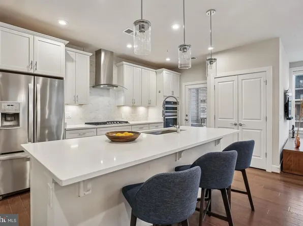 3507 Bellflower Ln Unit 101, Rockville, MD 20852