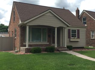 9956 Ruth Ave, Allen Park, MI 48101