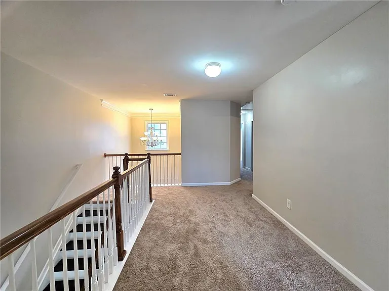 621 Roxtree Ct — Photo 12