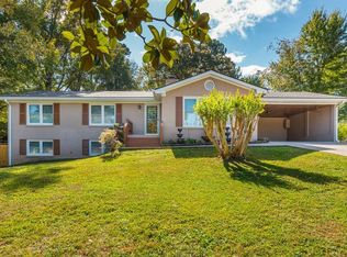 1800 Kinridge Rd, Marietta, GA 30062