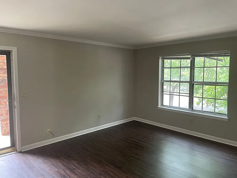 2727 Highland Ave S #108 — Photo 8
