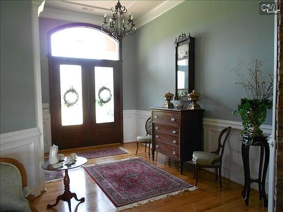 4th image of 2855 Jackson Dr