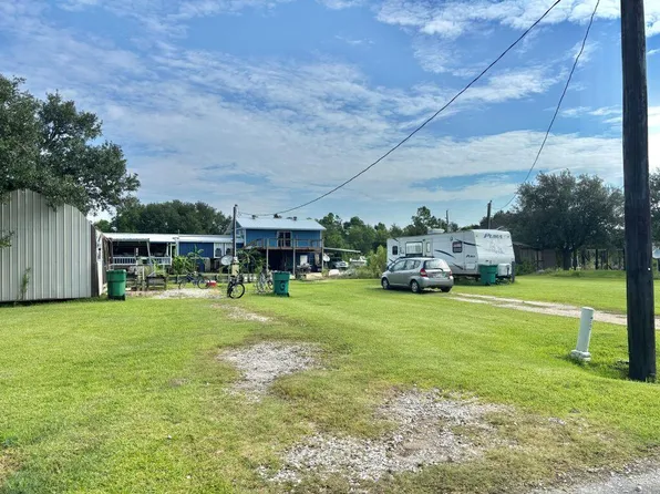 Airhart Rd, Lake Charles, LA 70605