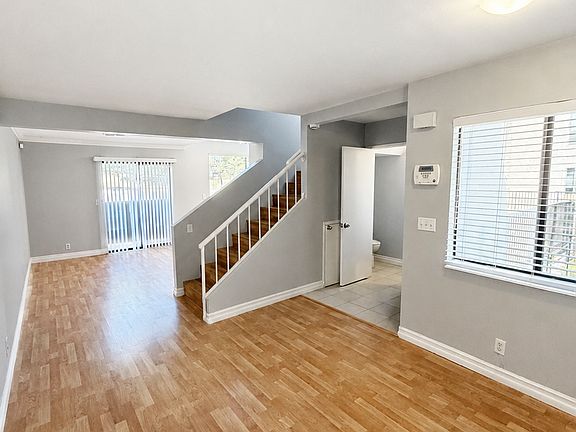 4th image of 950 W Lambert Rd Unit 27