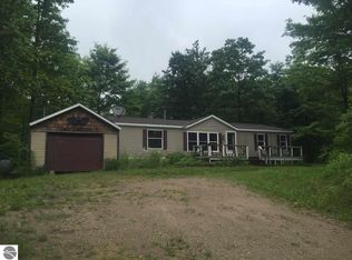 324 W Sparling Rd, Kingsley, MI 49649