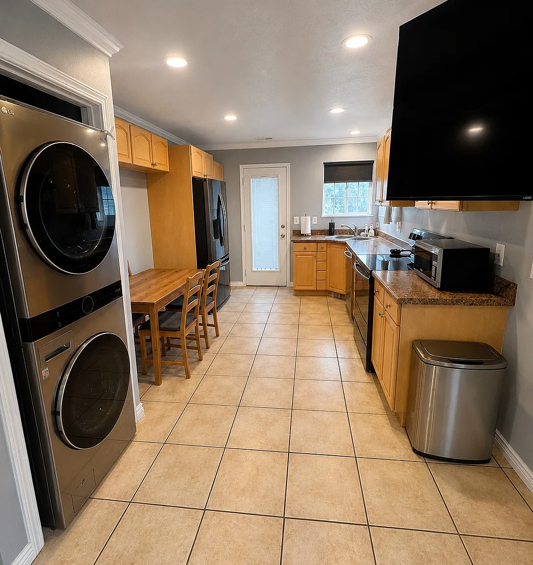 1 bed, 700 sqft, $1,700 — Photo 3